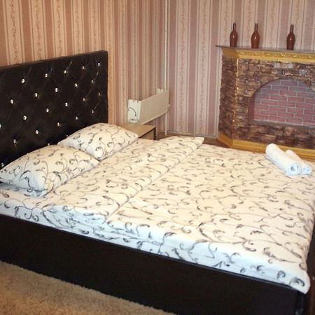 Apartment On Fastivs'Ka 2 Bila Tserkva Ngoại thất bức ảnh